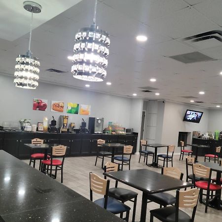 Quality Inn Terre Haute University Area Екстериор снимка