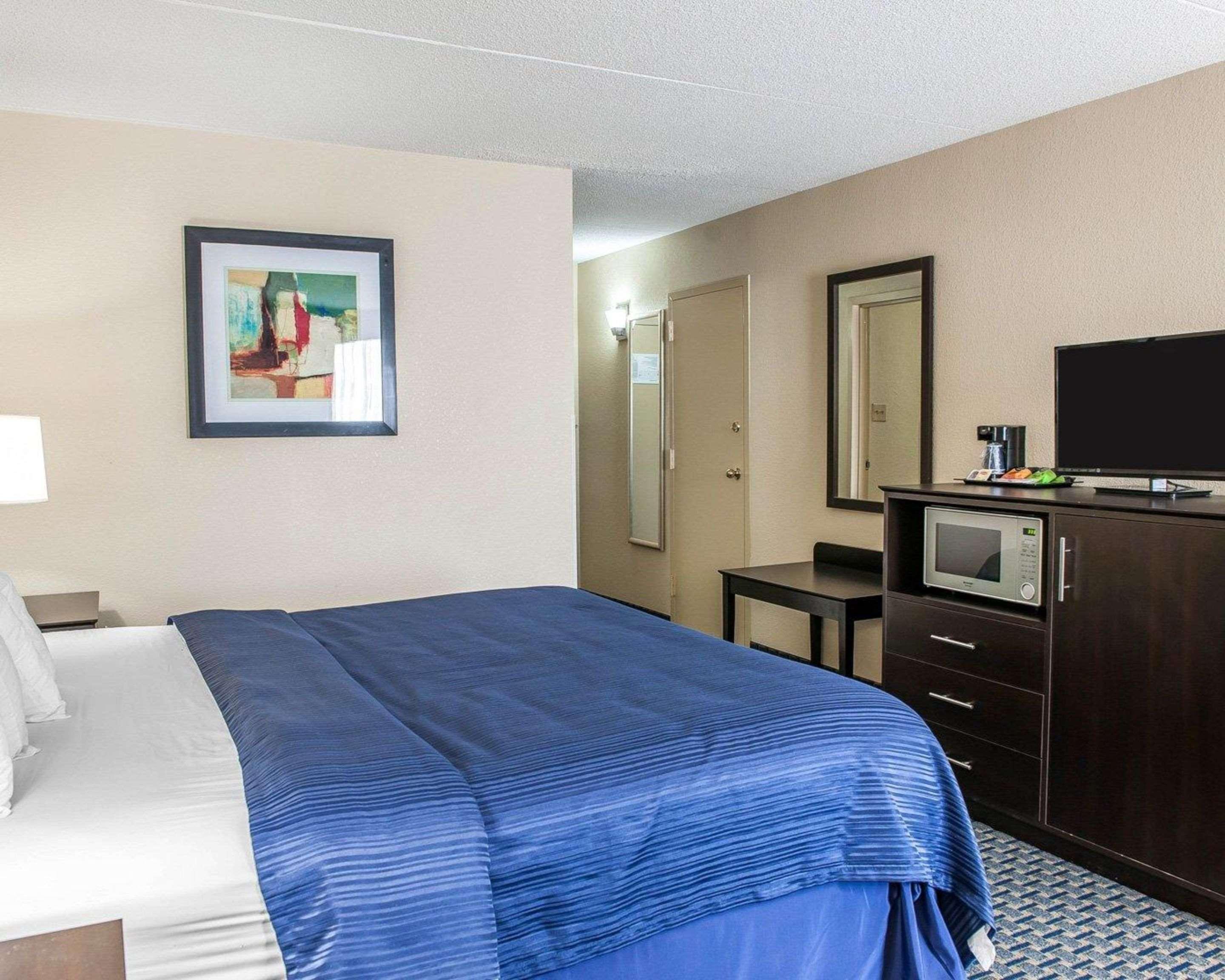 Quality Inn Terre Haute University Area Екстериор снимка