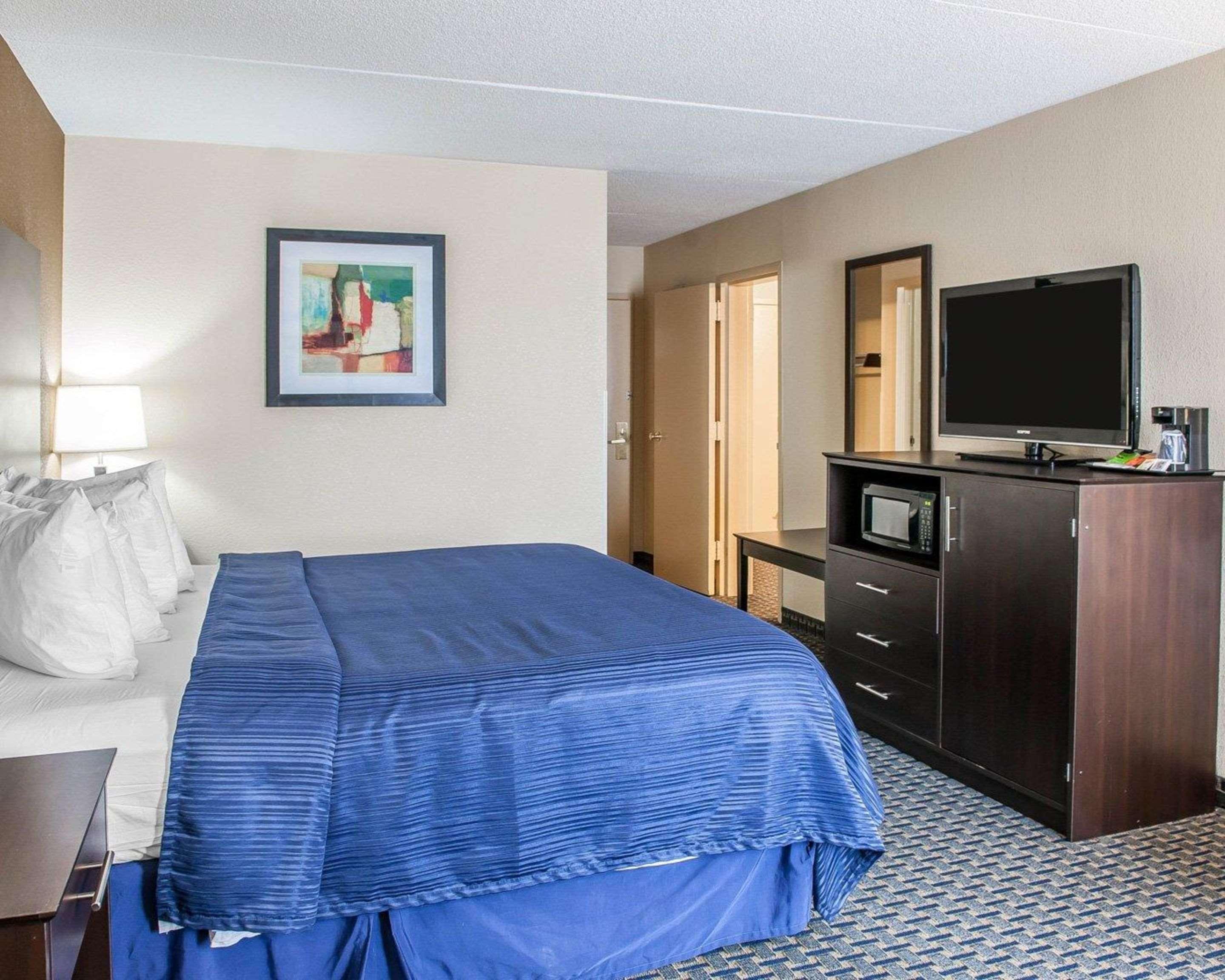 Quality Inn Terre Haute University Area Екстериор снимка