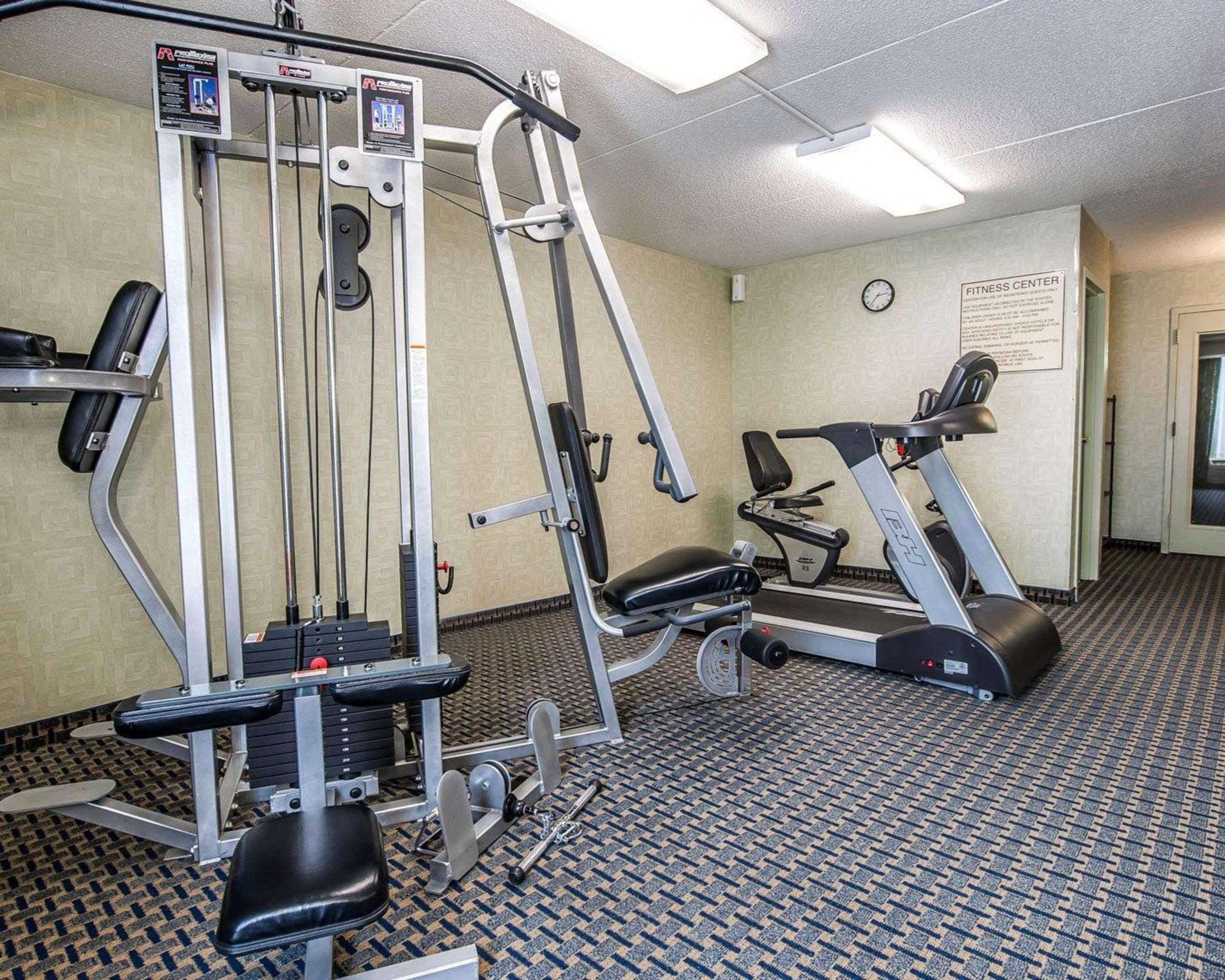 Quality Inn Terre Haute University Area Екстериор снимка